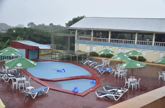 Maribella Paradise San Cristobal piscine 1